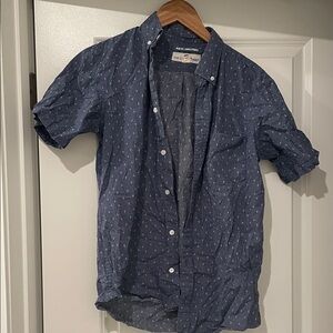 Old navy Men's Navy Short-Sleeve Patterned Button-Up Shirt anchors small